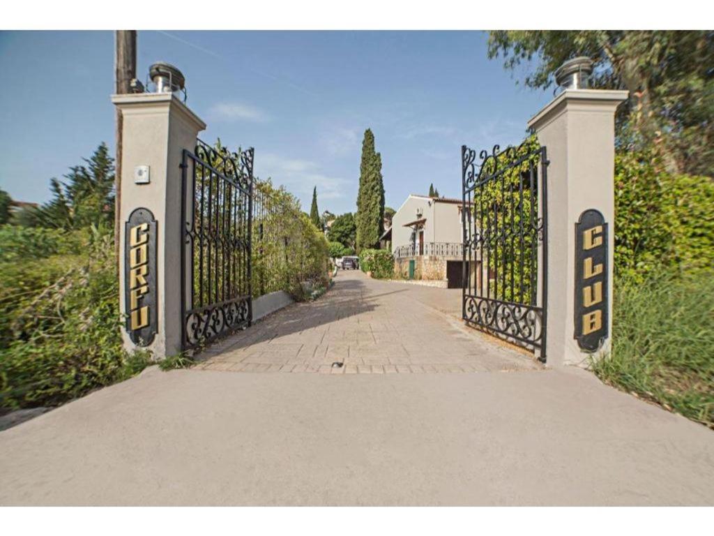 Corfu Club Standard Apartment 3 Danilia ภายนอก รูปภาพ